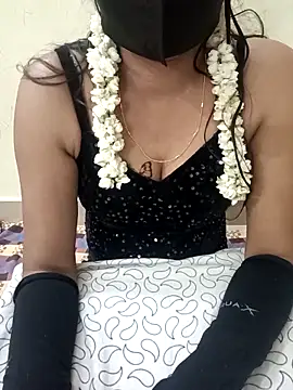 Snapshot of jasminetaml chatting on 11/06/25, 05:52 jasminetaml online show from 11/06/25, 05:52