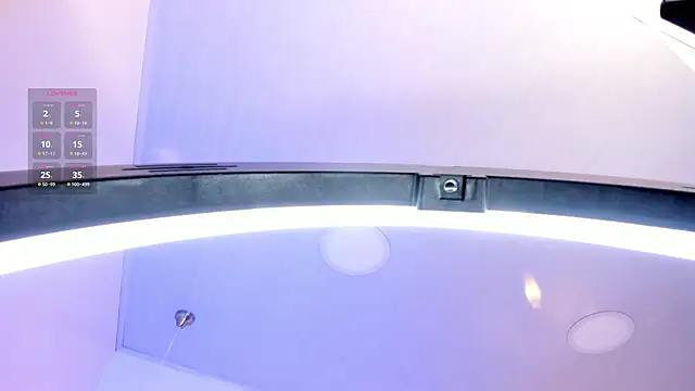 Snapshot of amaraa_lewiis chatting on 10/30/25, 12:17 amaraa lewiis online show from 10/30/25, 12:17