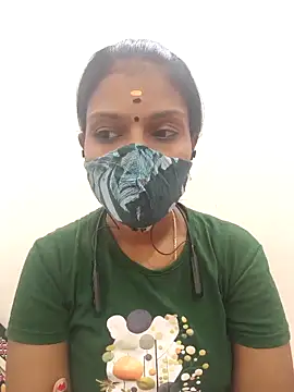 Snapshot of Tamil_Yalini12 chatting on 10/22/25, 05:34 Tamil Yalini12 online show from 10/22/25, 05:34