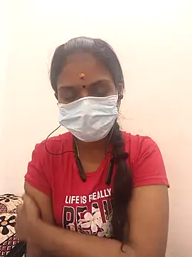 Snapshot of Tamil_Yalini12 chatting on 11/12/25, 06:25 Tamil Yalini12 online show from 11/12/25, 06:25