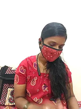 Snapshot of Tamil_Yalini12 chatting on 11/19/25, 01:22 Tamil Yalini12 online show from 11/19/25, 01:22