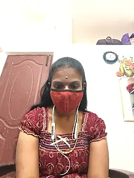 Snapshot of Tamil_Yalini12 chatting on 03/05/26, 06:53 Tamil Yalini12 online show from 03/05/26, 06:53