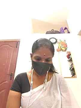 Snapshot of Tamil_Yalini12 chatting on 03/15/26, 01:50 Tamil Yalini12 online show from 03/15/26, 01:50