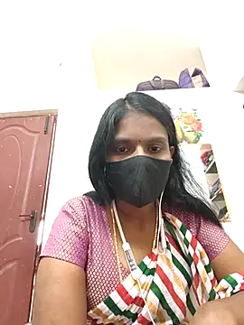 Snapshot of Tamil_Yalini12 chatting on 03/20/26, 06:51 Tamil Yalini12 online show from 03/20/26, 06:51
