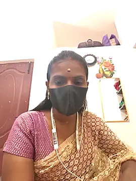 Snapshot of Tamil_Yalini12 chatting on 03/27/26, 02:50 Tamil Yalini12 online show from 03/27/26, 02:50