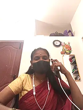 Snapshot of Tamil_Yalini12 chatting on 04/02/26, 05:10 Tamil Yalini12 online show from 04/02/26, 05:10