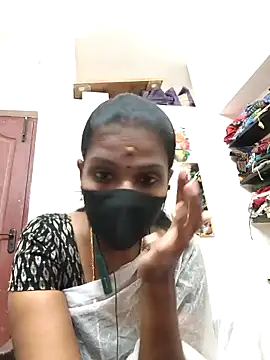 Snapshot of Tamil_Yalini12 chatting on 04/17/26, 03:48 Tamil Yalini12 online show from 04/17/26, 03:48