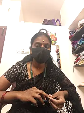 Snapshot of Tamil_Yalini12 chatting on 05/02/26, 03:50 Tamil Yalini12 online show from 05/02/26, 03:50