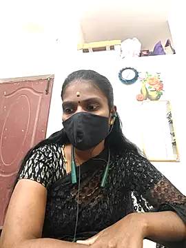 Snapshot of Tamil_Yalini12 chatting on 05/14/26, 01:40 Tamil Yalini12 online show from 05/14/26, 01:40