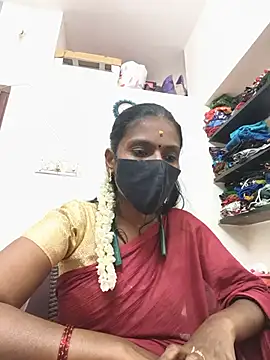 Snapshot of Tamil_Yalini12 chatting on 05/16/26, 04:17 Tamil Yalini12 online show from 05/16/26, 04:17