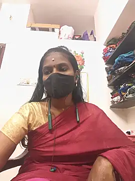 Snapshot of Tamil_Yalini12 chatting on 05/17/26, 04:21 Tamil Yalini12 online show from 05/17/26, 04:21