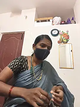 Snapshot of Tamil_Yalini12 chatting on 05/20/26, 02:34 Tamil Yalini12 online show from 05/20/26, 02:34