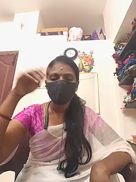 Snapshot of Tamil_Yalini12 chatting on 05/23/26, 05:50 Tamil Yalini12 online show from 05/23/26, 05:50