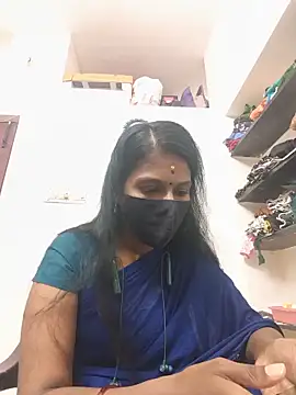 Snapshot of Tamil_Yalini12 chatting on 05/28/26, 03:26 Tamil Yalini12 online show from 05/28/26, 03:26