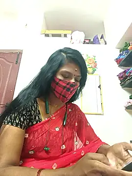 Snapshot of Tamil_Yalini12 chatting on 05/31/26, 01:36 Tamil Yalini12 online show from 05/31/26, 01:36