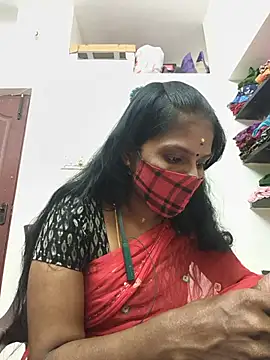 Snapshot of Tamil_Yalini12 chatting on 05/31/26, 06:20 Tamil Yalini12 online show from 05/31/26, 06:20