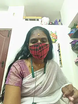 Snapshot of Tamil_Yalini12 chatting on 06/01/26, 06:31 Tamil Yalini12 online show from 06/01/26, 06:31