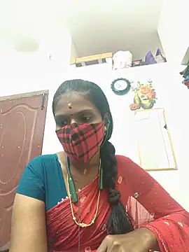 Snapshot of Tamil_Yalini12 chatting on 06/05/26, 02:23 Tamil Yalini12 online show from 06/05/26, 02:23