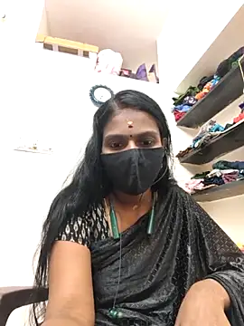 Snapshot of Tamil_Yalini12 chatting on 06/09/26, 01:12 Tamil Yalini12 online show from 06/09/26, 01:12