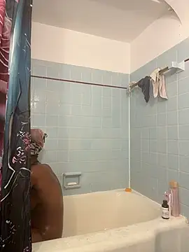 oceanmotion762 online show from 10/28/25, 04:05