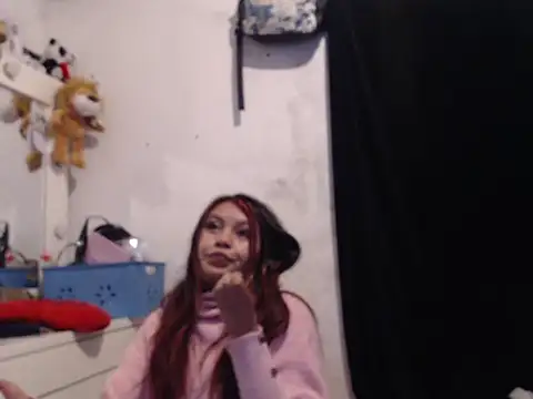 dulce-emily18 online show from 09/21/25, 03:19