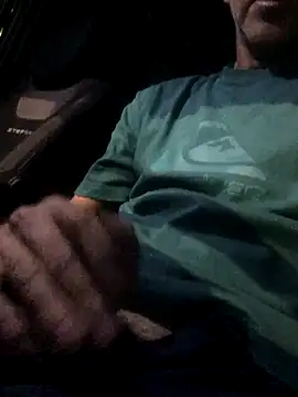 tiago1981pt online show from 10/12/25, 02:43