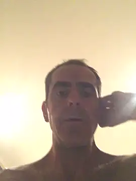 tiago1981pt online show from 10/28/25, 05:15