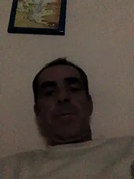 tiago1981pt online show from 11/08/25, 05:07