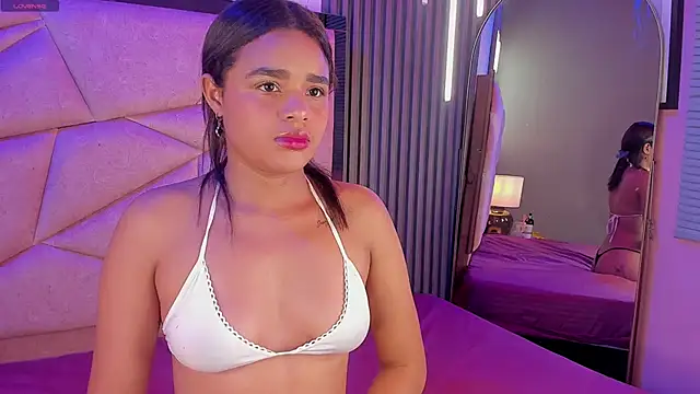 Snapshot of Salome_Duque chatting on 11/09/25, 05:22 Salome Duque online show from 11/09/25, 05:22