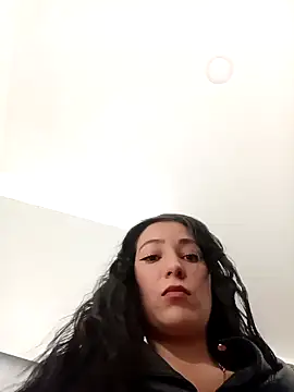 Snapshot of _Luna-1 chatting on 10/18/25, 05:57 Luna-1 online show from 10/18/25, 05:57