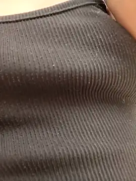 Snapshot of _Luna-1 chatting on 10/30/25, 03:24 Luna-1 online show from 10/30/25, 03:24