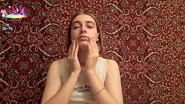 Snapshot of ivetabloom chatting on 10/03/25, 05:10 ivetabloom online show from 10/03/25, 05:10