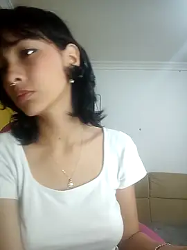 Snapshot of xoxo_milk chatting on 09/30/25, 04:34 xoxo milk online show from 09/30/25, 04:34