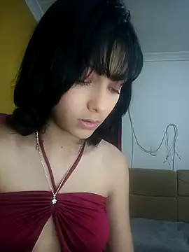 Snapshot of xoxo_milk chatting on 10/21/25, 07:47 xoxo milk online show from 10/21/25, 07:47