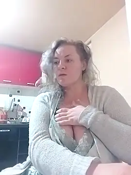 Snapshot of Mommygetnaughty chatting on 10/16/25, 03:57 Mommygetnaughty online show from 10/16/25, 03:57