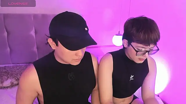 Boy2Boy Aheat online show from 10/15/25, 12:49