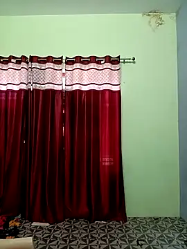 School medam online show from 10/11/25, 02:44