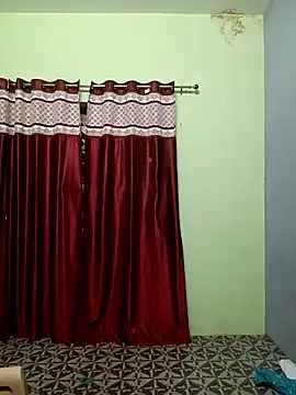 School medam online show from 11/06/25, 03:57