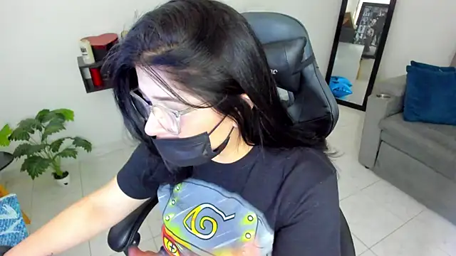 Snapshot of Miel_82 chatting on 10/10/25, 12:26 Miel 82 online show from 10/10/25, 12:26