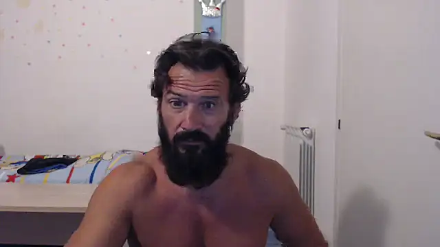 Snapshot of muscoloporco chatting on 09/22/25, 05:04 muscoloporco online show from 09/22/25, 05:04