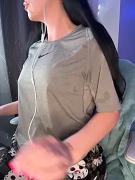 MaciiMayy online show from 05/09/26, 02:17