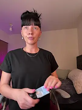 MaciiMayy online show from 07/11/26, 08:22