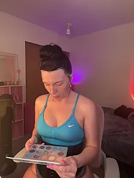 MaciiMayy online show from 07/23/26, 10:51