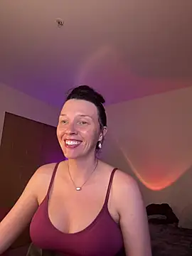 MaciiMayy online show from 08/01/26, 08:41