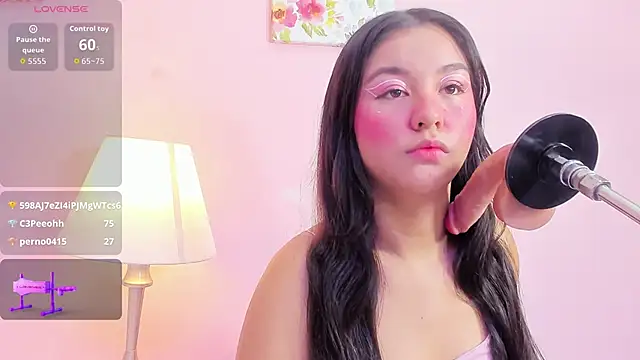 Snapshot of mia_celezte chatting on 10/23/25, 11:42 mia celezte online show from 10/23/25, 11:42