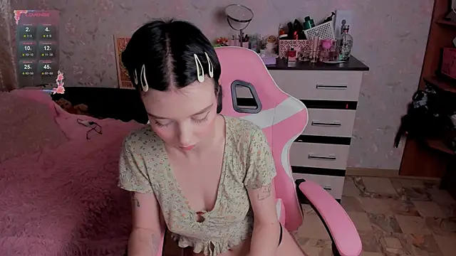 margopink online show from 10/25/25, 07:52