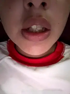 Snapshot of Lolalopez746 chatting on 10/19/25, 10:49 Lolalopez746 online show from 10/19/25, 10:49