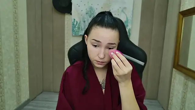 Amanda Choi online show from 10/22/25, 05:41