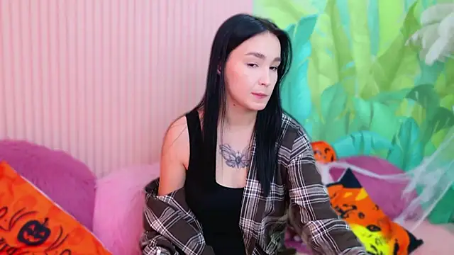 Amanda Choi online show from 10/28/25, 10:30