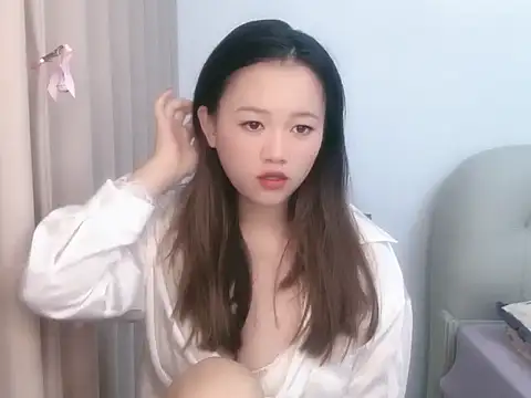 Snapshot of Serendipity-7 chatting on 10/03/25, 03:47 Serendipity-7 online show from 10/03/25, 03:47